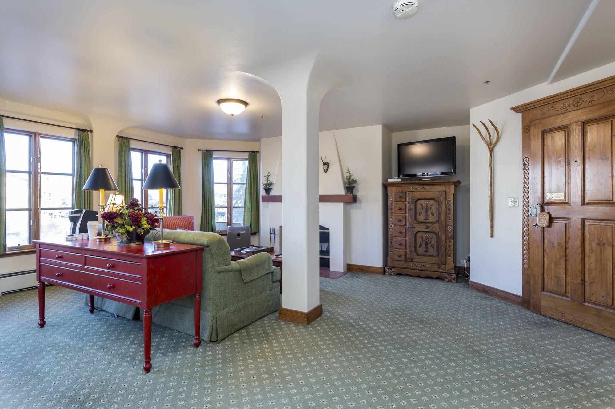 Hotel Goldener Hirsch Park City Zewnętrze zdjęcie